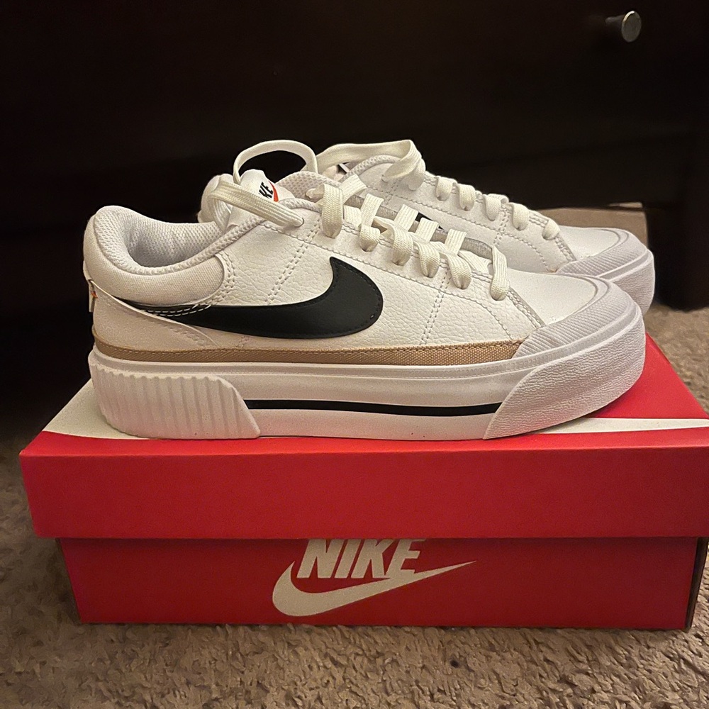 Nike Women's Court Legacy Lift platform sneakers